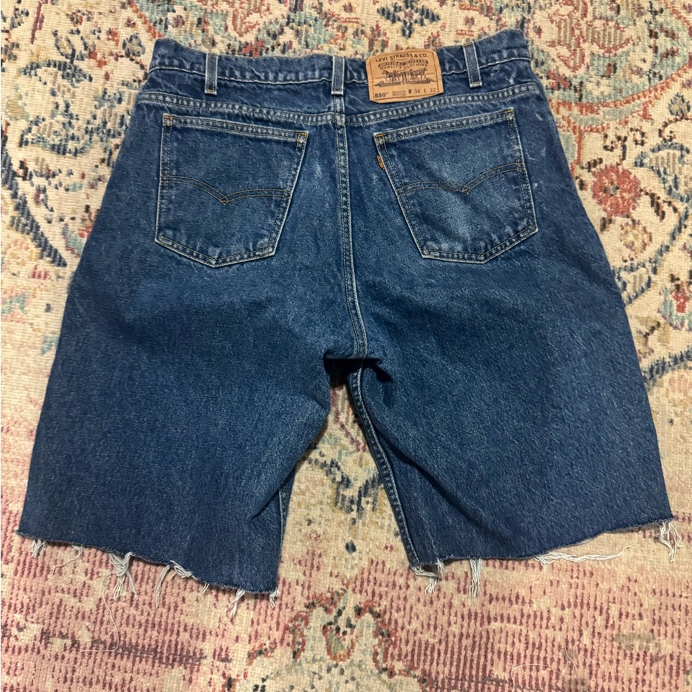 Men’s vintage 550 orange tab Levi’s cutoff shorts size 34